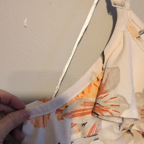 Floral Ruffle Cold Shoulder Blouse - Picture 3 of 7